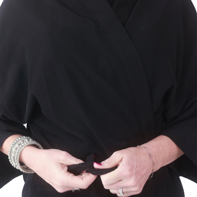 GLAM GODDESS – LUXE SALON CLIENT ROBES🌸