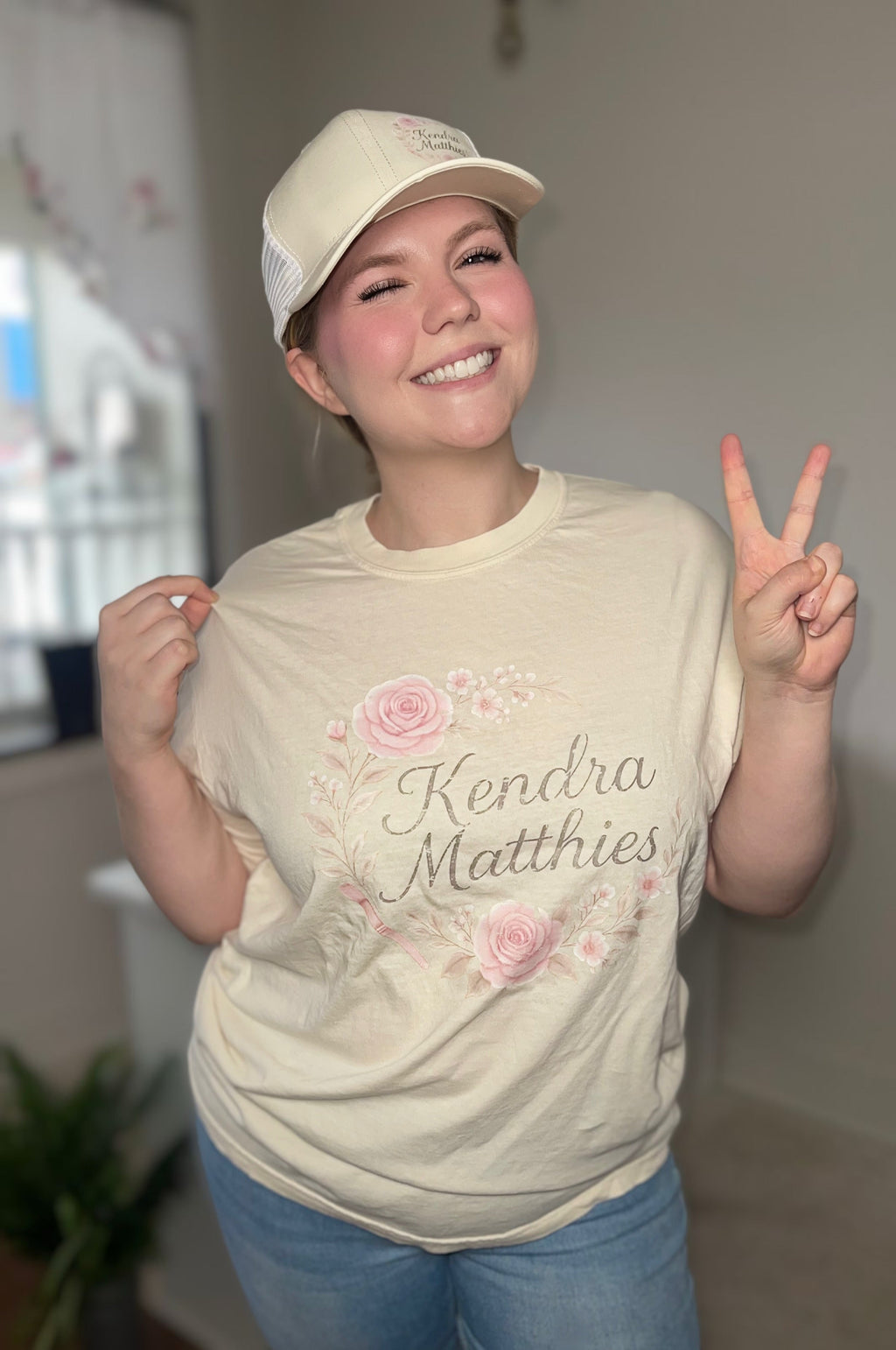 Kendra Matthies Signature Design🌸T-Shirt - Made with Heart. Worn with Confidence. The Branded Salon