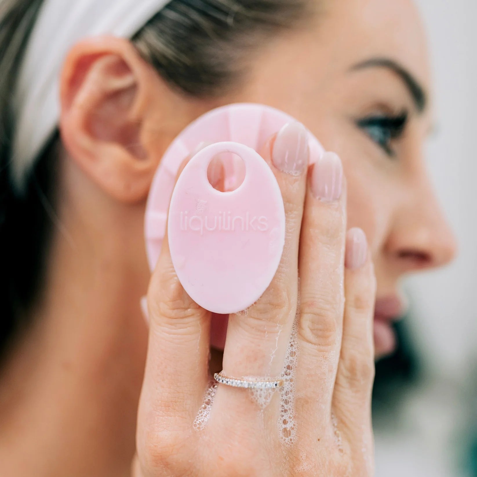 Liquilinks® Silicone Face Buffer | Gentle Exfoliating Facial Cleansing Brush (Kendra)