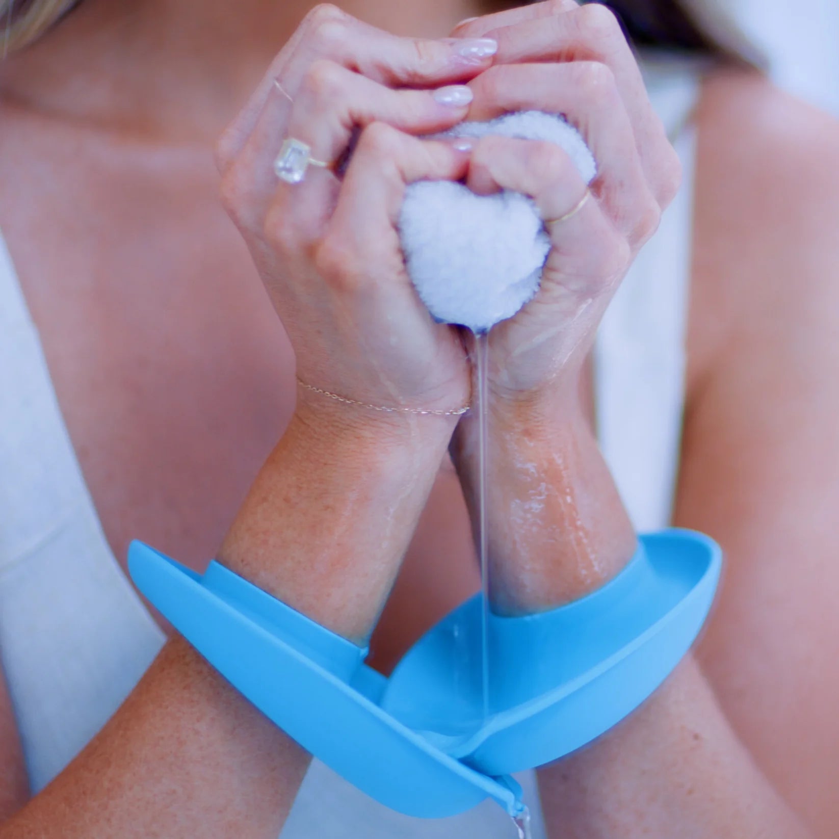 Liquilinks® LiquiBands Silicone Wristbands | Drip-Stopping Skincare Tool (Kendra)